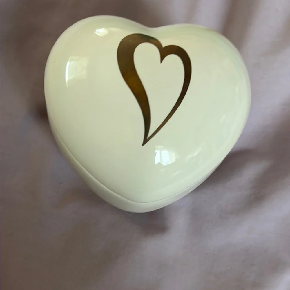 Heart-Shaped Ceramic Trinket Box
